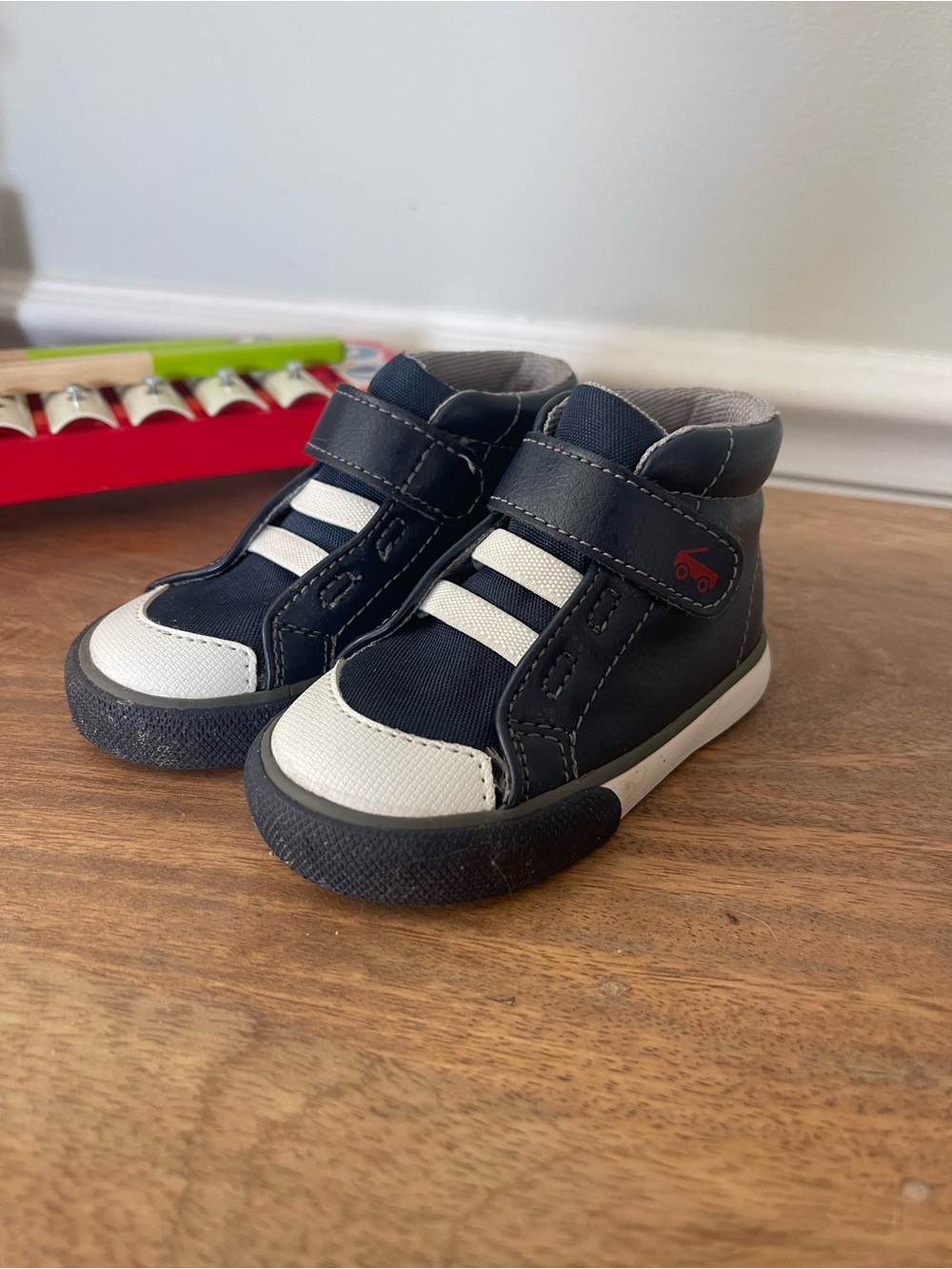 See Kai Run Size 5 Toddler High Tops